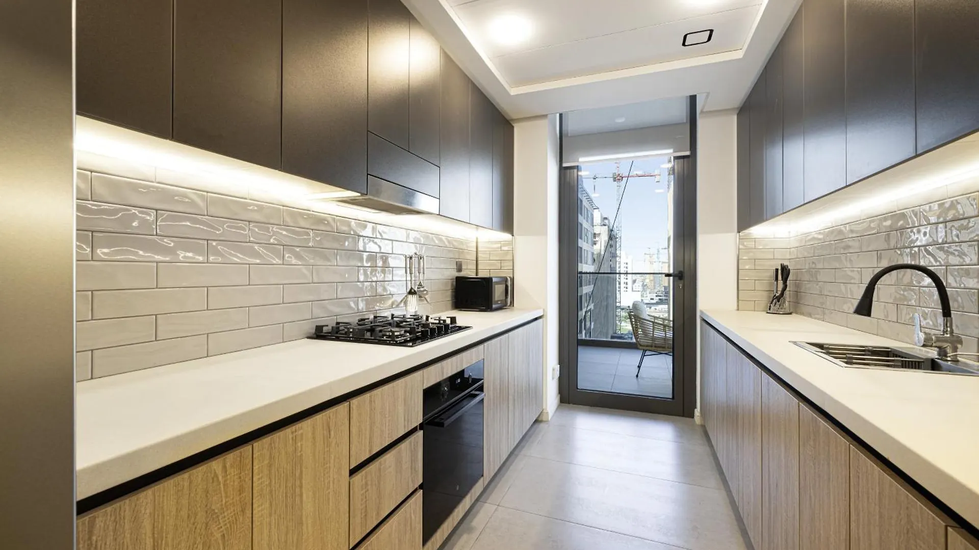 Apartment Daniels 2Br At Jumeirah Garden City Dubai