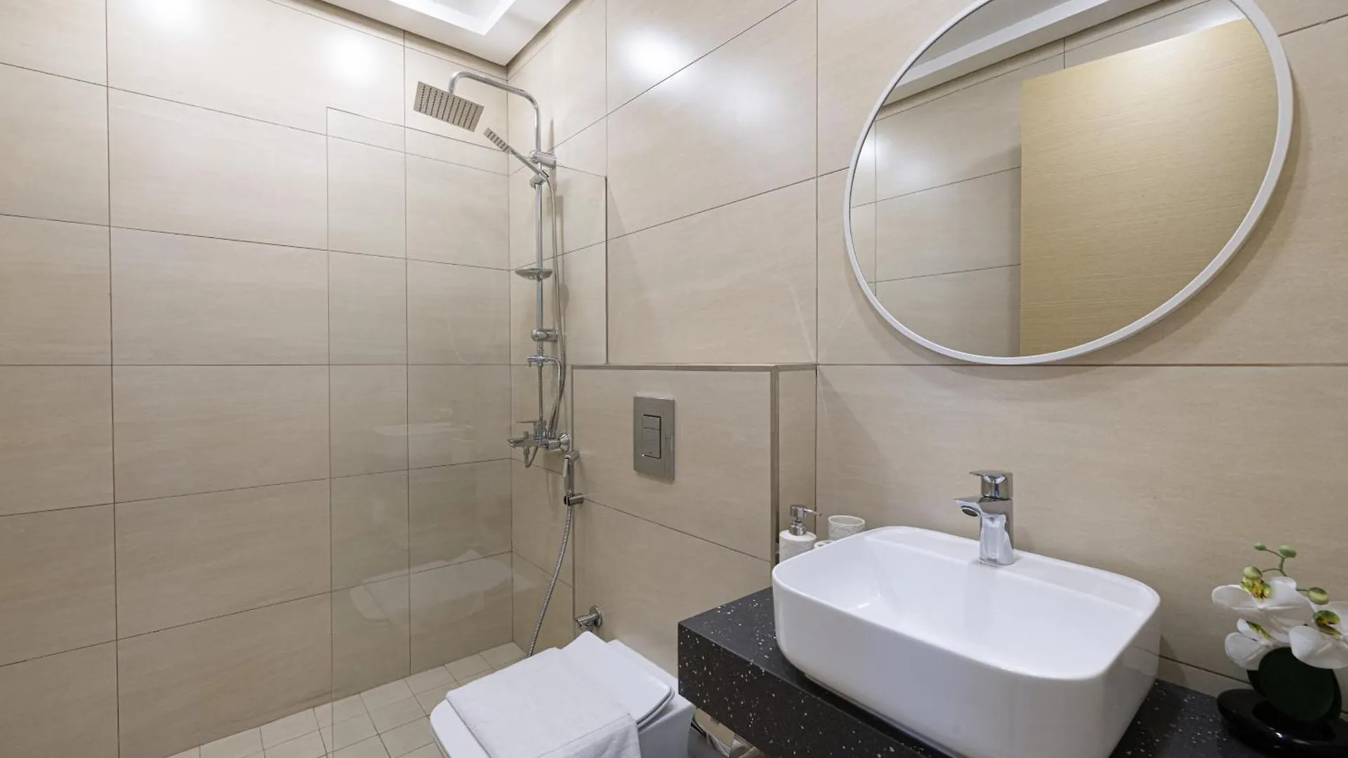 Daniels 2Br At Jumeirah Garden City Dubai